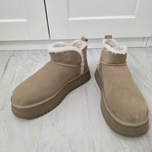 NIB Koolaburra By Ugg Women's Ultra Mini Platform Boots